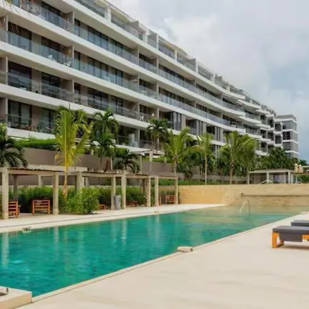 Oceanfront At Exclusive Club Apartamento