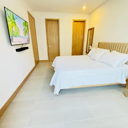 Oceanfront At Exclusive Club * Cartagena